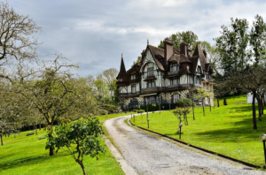 5 Strategic Property Investments to Maximize Profits