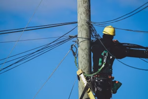 Why You Should Always Hire a Licensed Electrician in Toronto