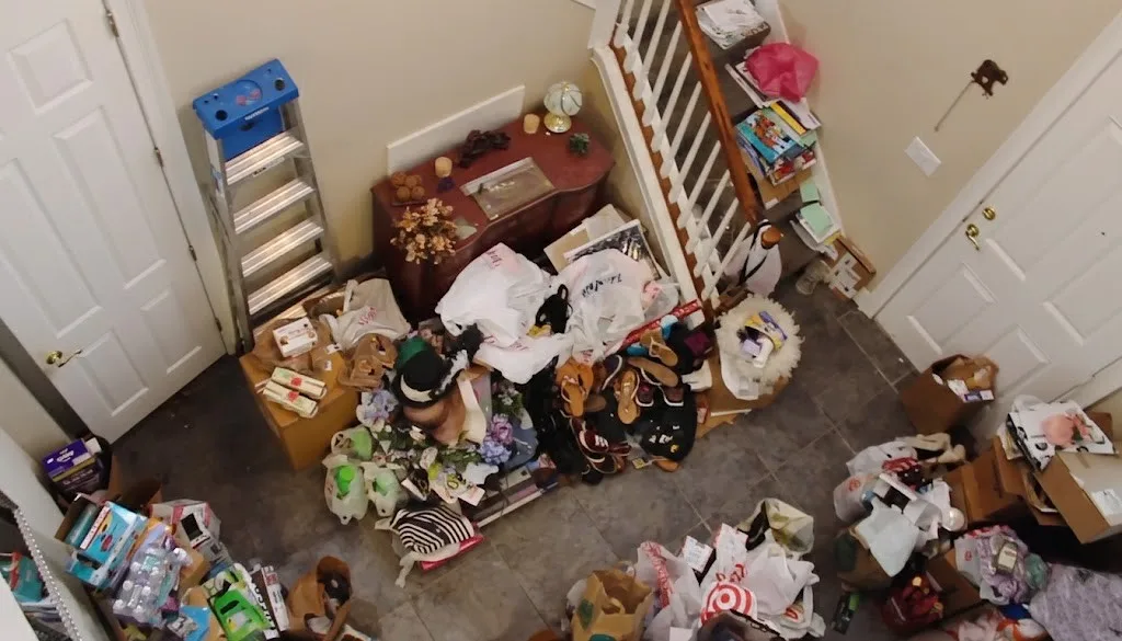How Do Hoarding Experts Help Restore Order and Peace of Mind?